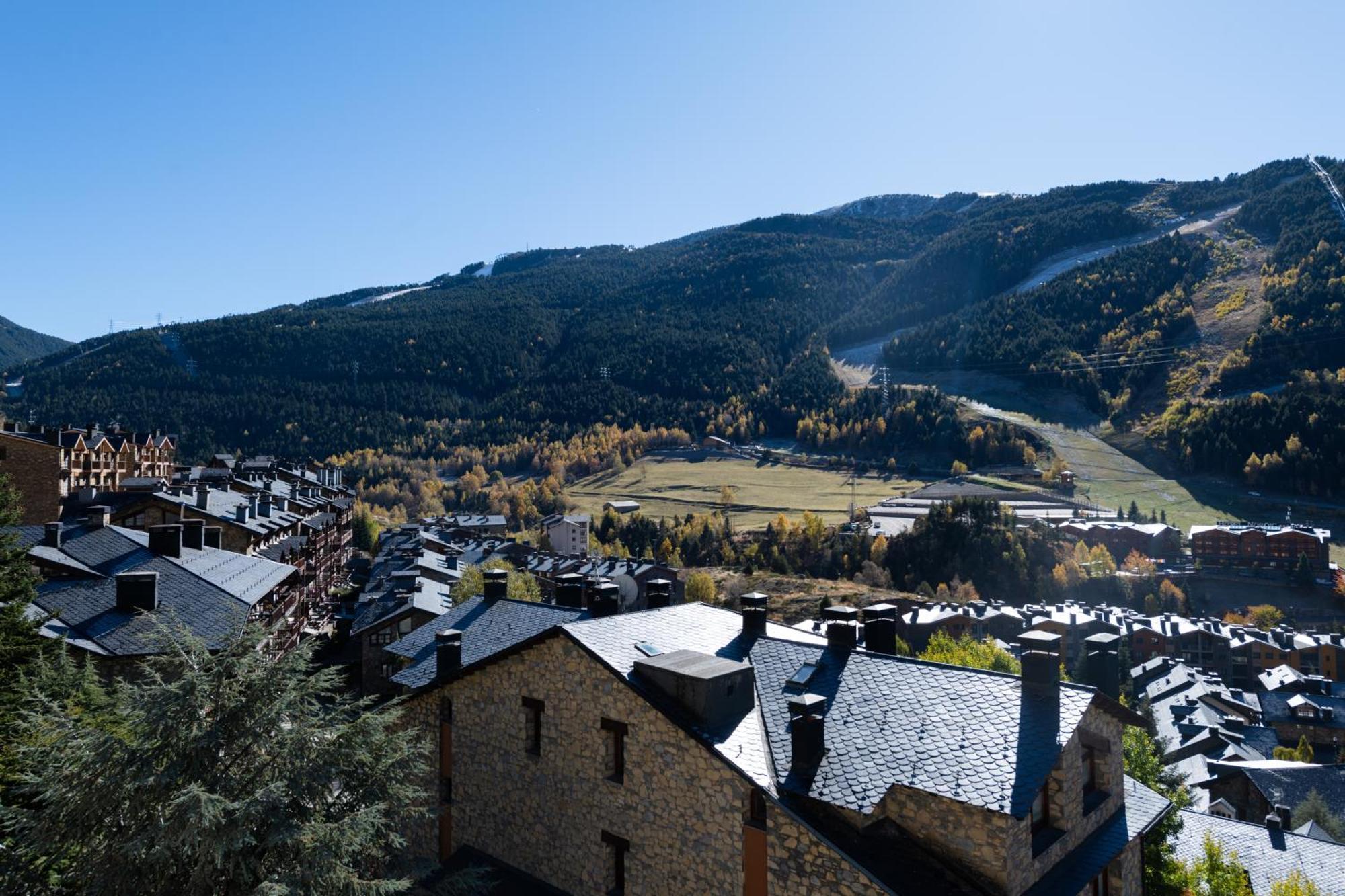Moderno Bh Aspen Atico Con Vistas Apartamento El Tarter
